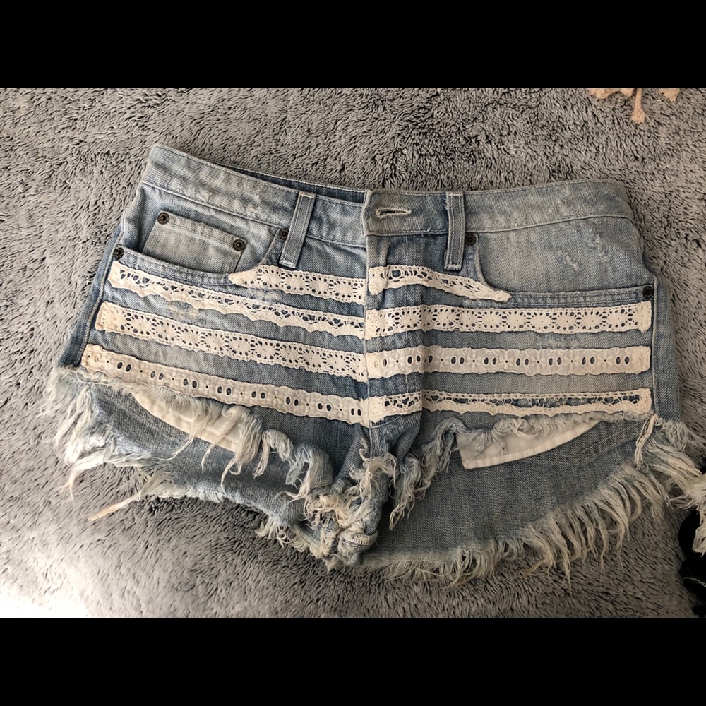 LF Carmar Shorts Lace detail Size 28
